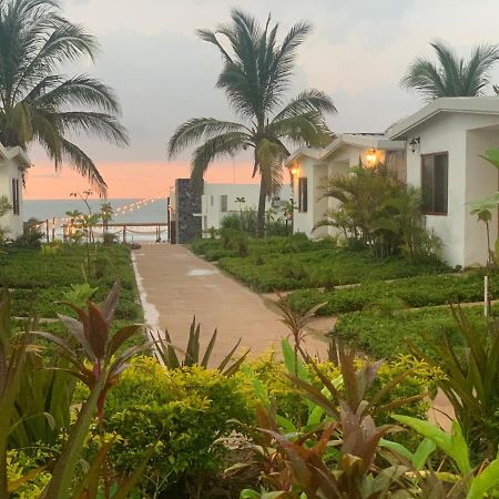 Playa Esperanza Resort Perihuete エクステリア 写真